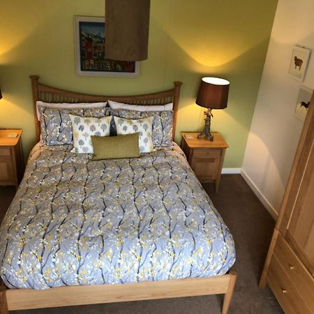 Harris White Cottage Rodel Extérieur photo