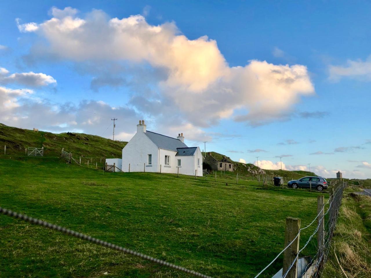 Harris White Cottage Rodel Extérieur photo